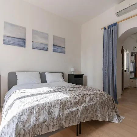 The Best Rent - One Bedroom Near Bosco Verticale Apartment Milan